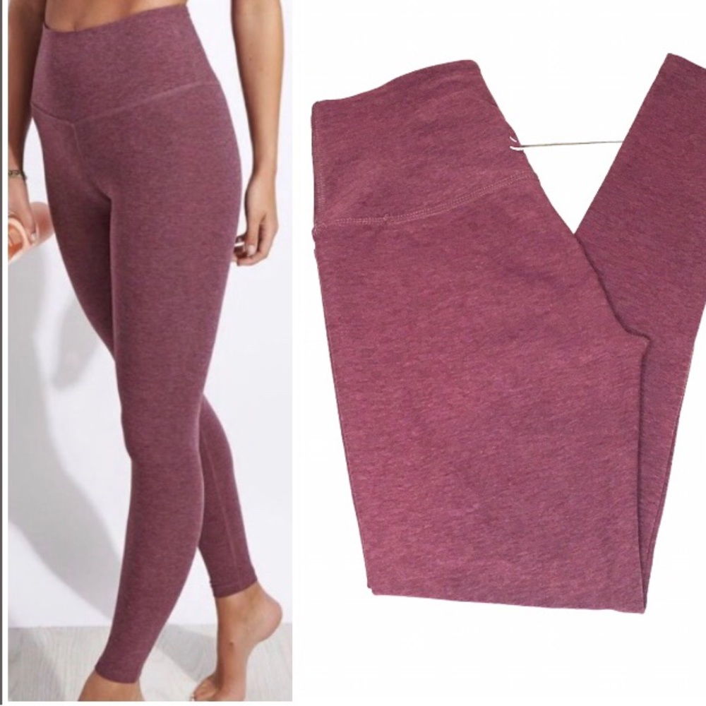 Beyond Yoga High-Waist Seamless Leggings in Plum